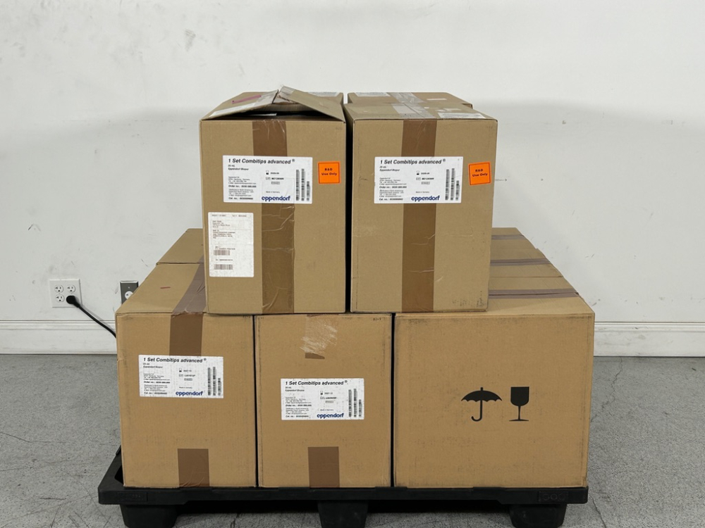 Image of Lot Of Eppendorf 25mL Advanced Combitips